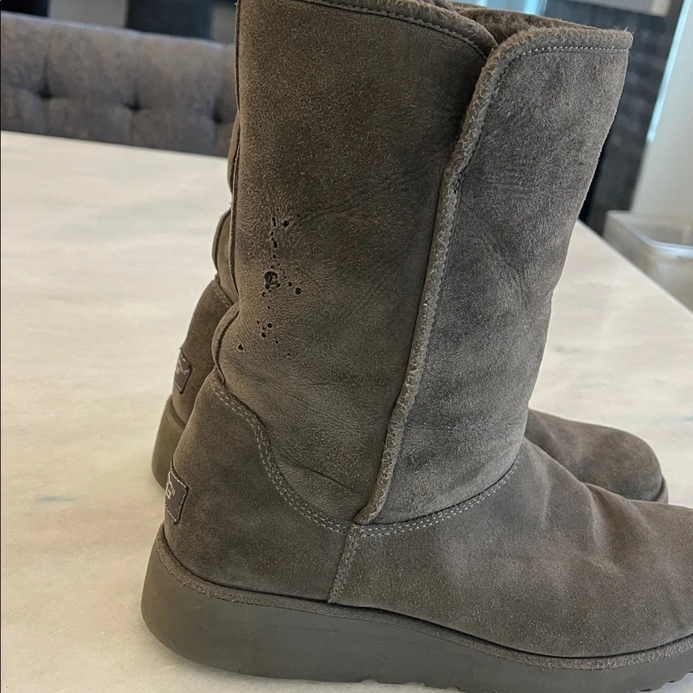 UGG Amie Slim Classic Wedge Suede Gray Winter Boots Size 10